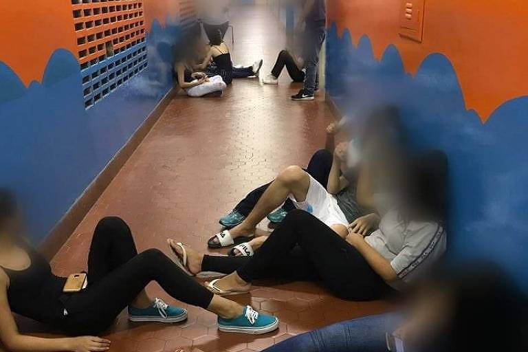 Calor extremo faz alunos abandonarem aulas na freguesia - foto uol