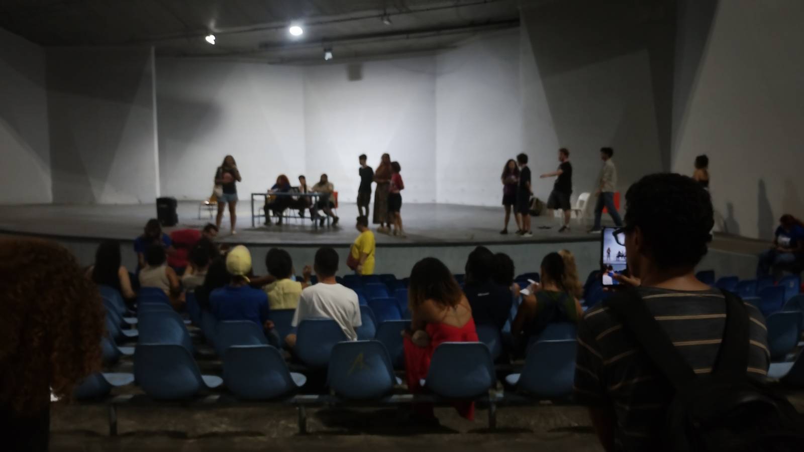 Assembleia do dia 27/04 que deflagrou a greve estudantil na UERJ